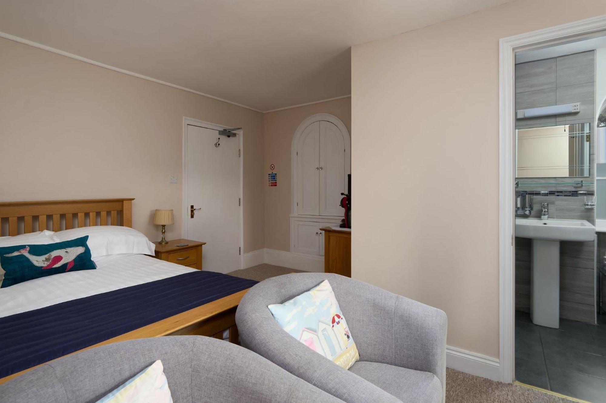 Epchris House Hotel Ilfracombe Exterior photo
