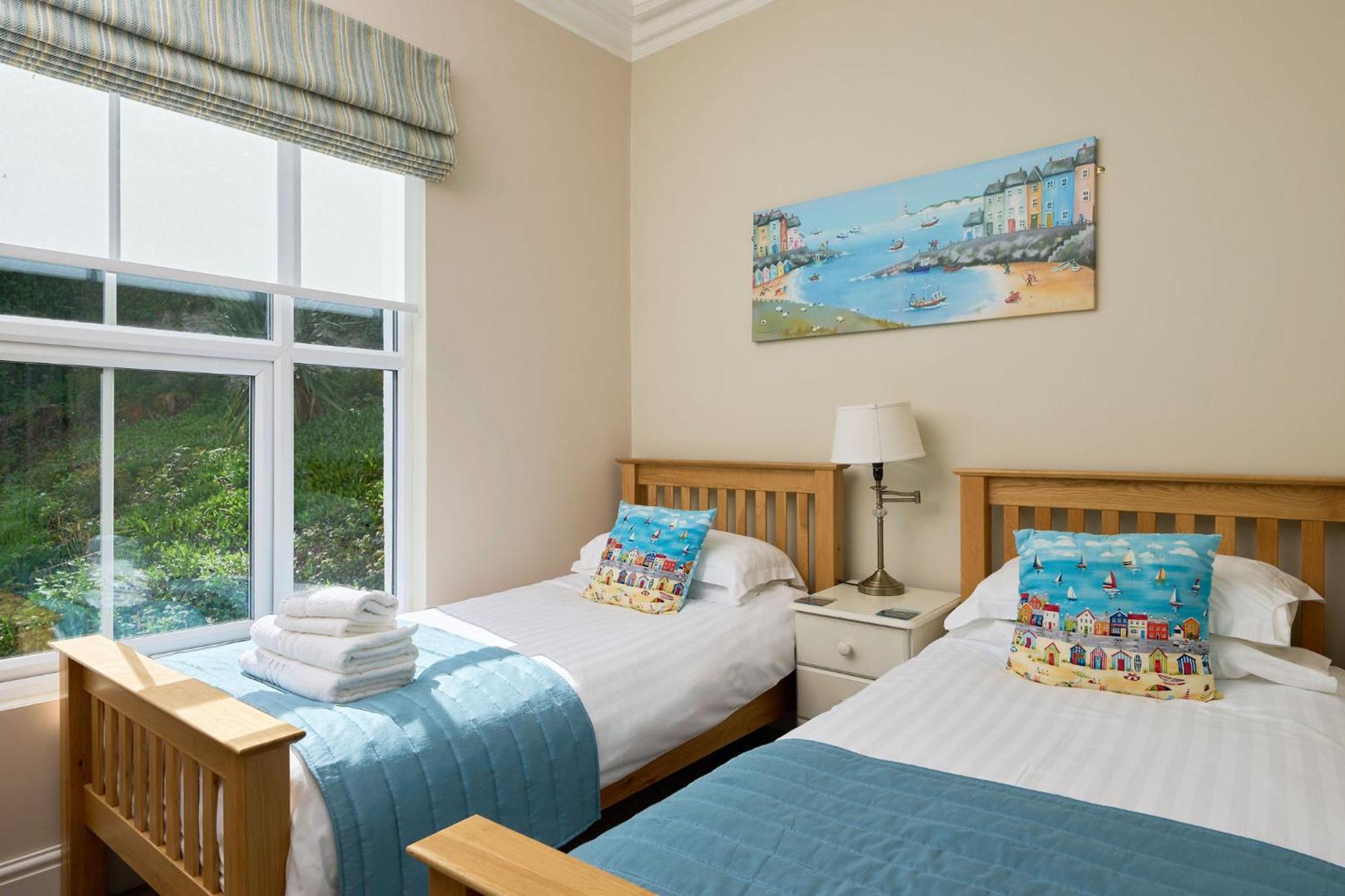 Epchris House Hotel Ilfracombe Exterior photo