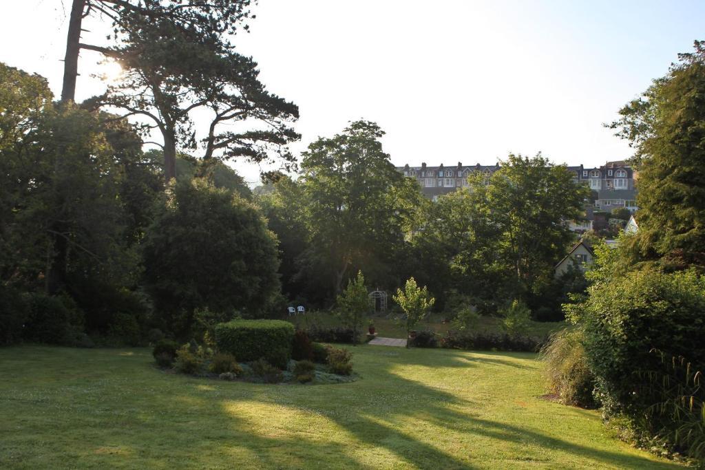 Epchris House Hotel Ilfracombe Exterior photo